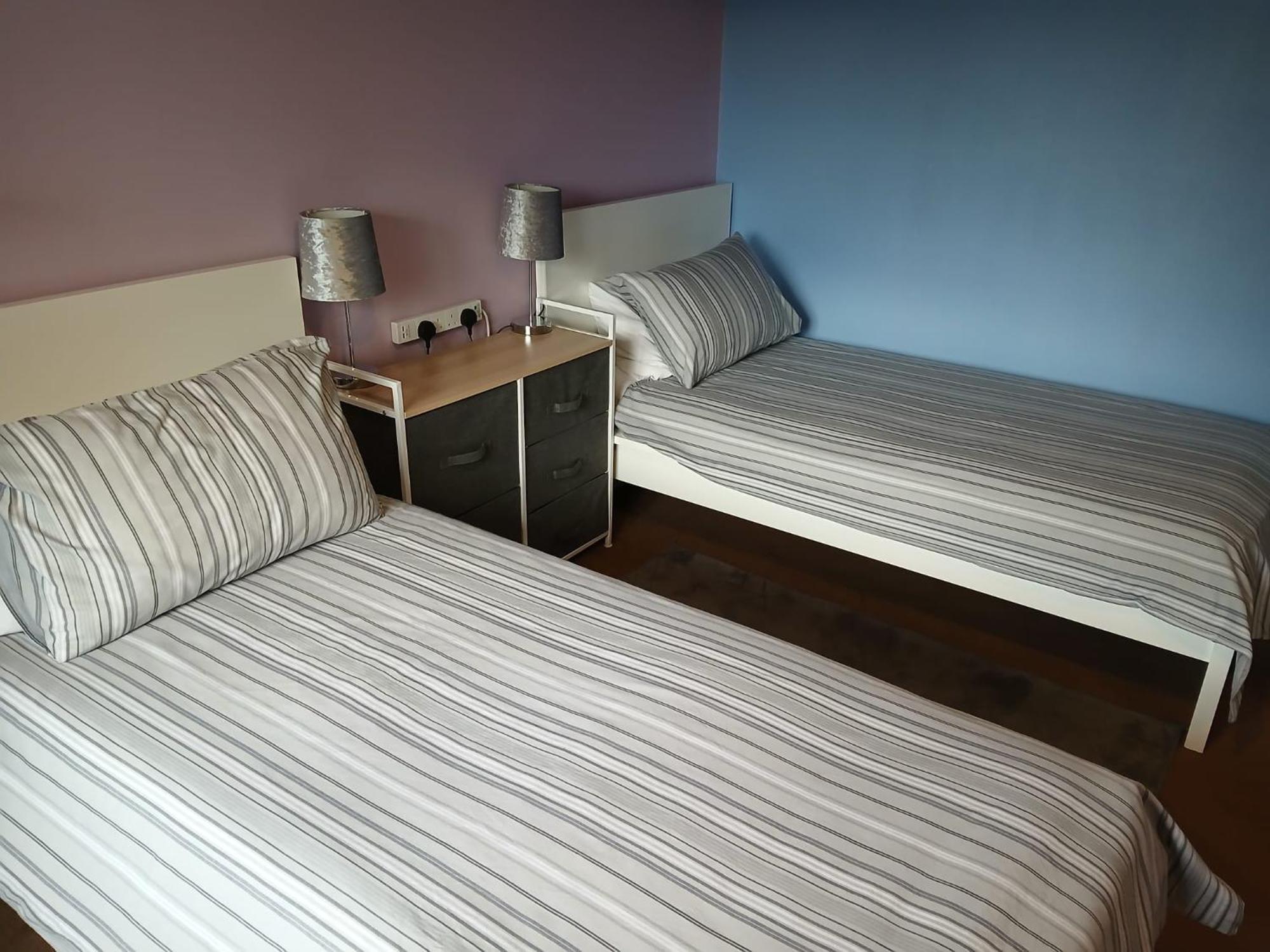 Twin Room In Prescot Homestay ภายนอก รูปภาพ